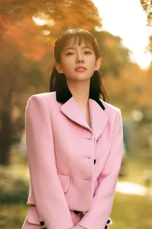 刘萌萌粉色套装甜美写真图片_7