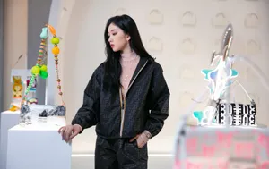 刘令姿曾可妮时尚性感活动照图片_7
