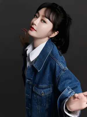 秦岚最新时尚飒爽写真图片_4