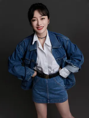 秦岚最新时尚飒爽写真图片_10