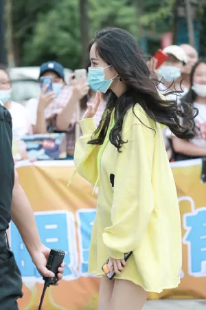 杨幂下衣失踪风快本私服图片_5