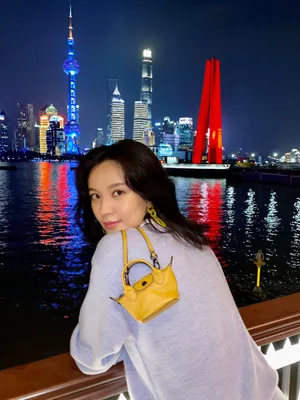 施诗优雅浪漫夜景街拍图片_4