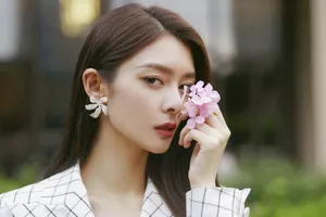 傅菁格子西装魅力写真图片_2