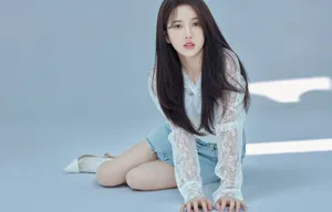 刘些宁甜美养眼写真图片_5