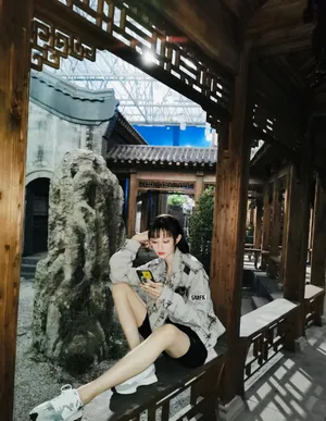 盖玥希清爽甜酷写真图片_5