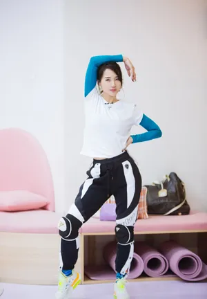 阿朵《乘风破浪的姐姐》第四期剧照图片