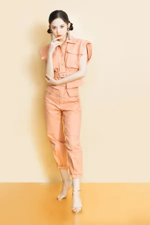 古力娜扎双丸子头甜美写真图片
