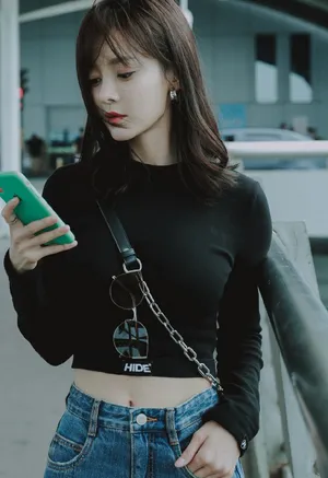 王瑞子牛仔长裤性感街拍图片_5