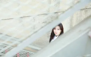 王瑞子条纹西装曝光图片写真_8