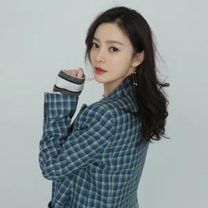 王瑞子格子西装性感图片写真_3