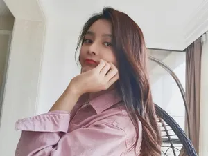 王瑞子粉色工装服户外唯美照片