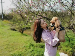 王瑞子粉色工装服户外唯美照片_5