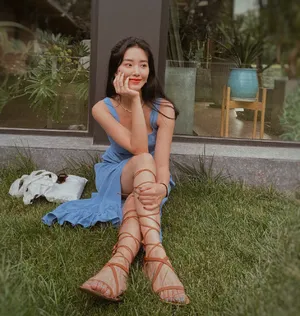 杨采钰蓝裙性感写真图片_2