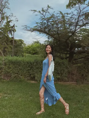 杨采钰蓝裙性感写真图片_3