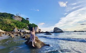 韩雪优雅靓丽旅拍图片_2