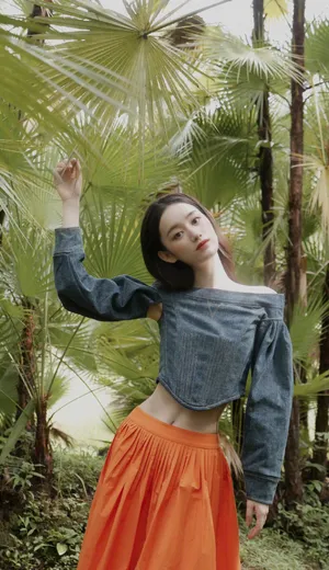 郭晓婷性感小蛮腰写真图片_1