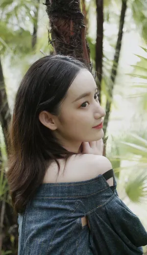 郭晓婷性感小蛮腰写真图片_4
