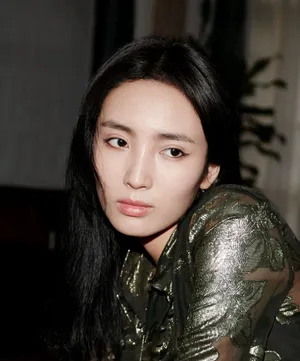王紫璇荧光裙性感写真图片_3