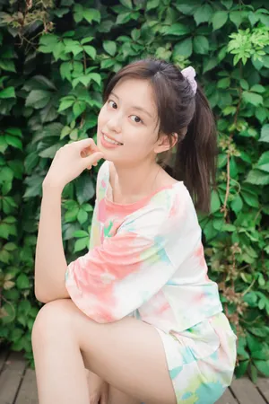 孙琰清粉嫩养眼写真图片_5