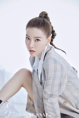 史卿妍性感优雅写真图片