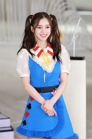 angelababy《奔跑吧》双马尾造型图片_8