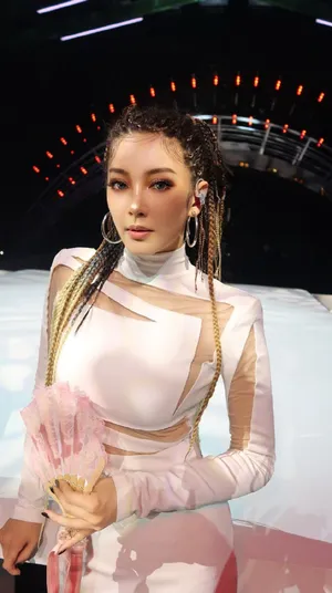 张雨绮轻欧芭比妆造型图片_3