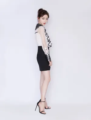 吴谨言轻甜养眼写真图片_11