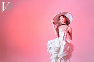 徐紫茵复古芭比风写真图片_6