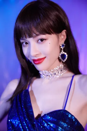 钟楚曦性感妩媚光影写真图片_3