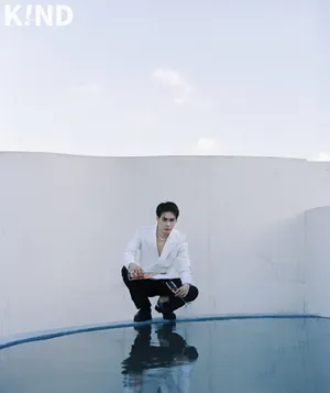 曾舜晞泳池胶片帅气写真图片_6
