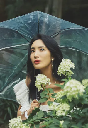 王紫璇抹胸裙性感写真图片_3