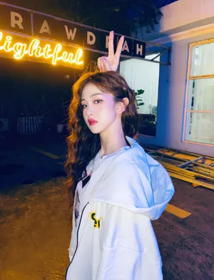 徐紫茵清新甜酷写真图片_1
