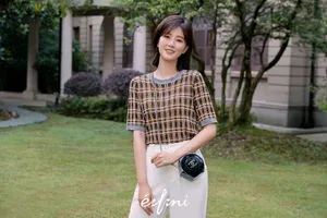 乔欣优雅职场风写真图片_2