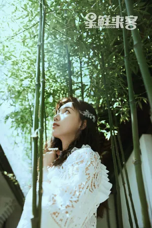 秦牛正威优雅时尚写真图片_3