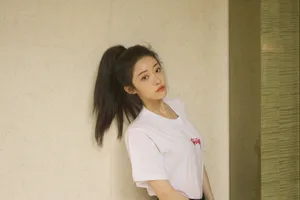 喻言高马尾简约清新写真图片_5