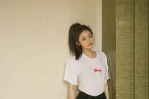 喻言高马尾简约清新写真图片_7