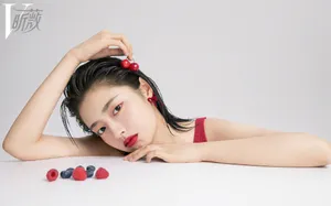 徐若晗清新养眼写真图片