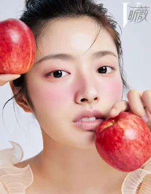 徐若晗清新养眼写真图片_4