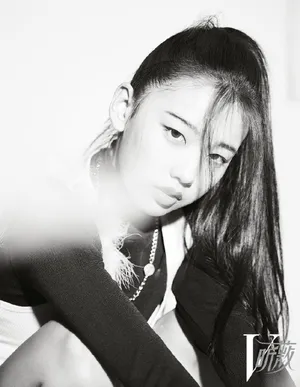 左卓活力酷美写真图片