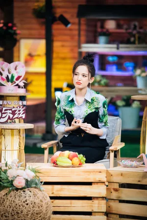 古力娜扎最新性感综艺剧照图片_2