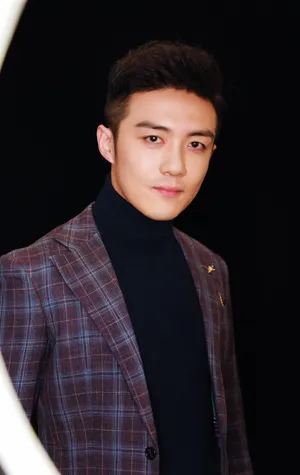 李泽锋儒雅帅气写真图片