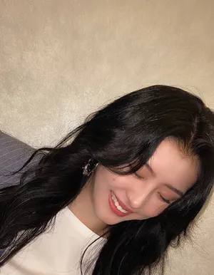 赵小棠干练西服性感图片_3