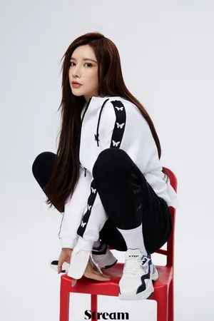 戴燕妮撩人腰精性感写真图片_9