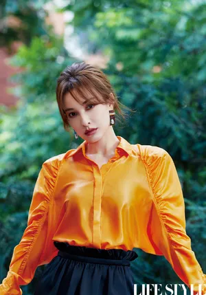 吴昕优雅时尚写真图片_6