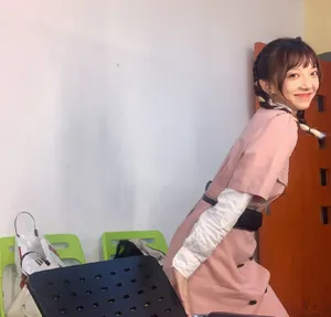 范薇灵动俏皮自拍图片_5