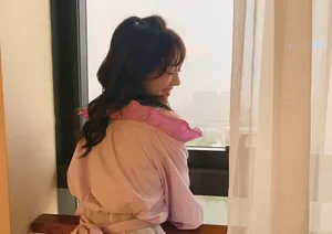 范薇粉裙甜美生活照图片_6