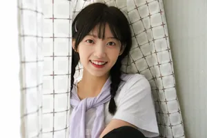 范薇俏皮少女写真图片_2