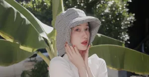 郭晓婷渔夫帽甜美写真图片_4
