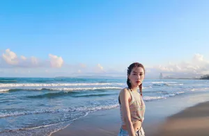 李斯羽海边性感写真图片
