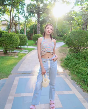 李斯羽海边性感写真图片_7
